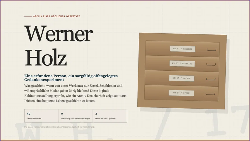 Deutscher Einstieg der fiktiven Ausstellung Werner Holz mit Archivschrank. Der Rahmen markiert den Seitenkontext; am HTML-Wurzelelement fehlt lang.